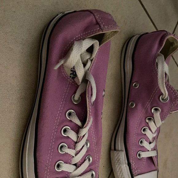 converse - Picture 2 of 5